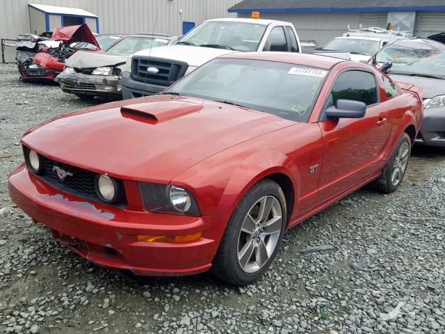 1ZVHT82H085133378 - 2008 FORD MUSTANG GT RED photo 2