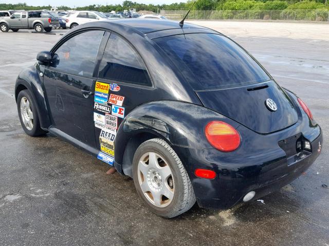 3VWCD21C8YM493163 - 2000 VOLKSWAGEN NEW BEETLE შავი ფოტო 3