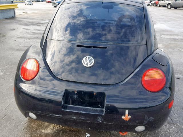 3VWCD21C8YM493163 - 2000 VOLKSWAGEN NEW BEETLE შავი ფოტო 6