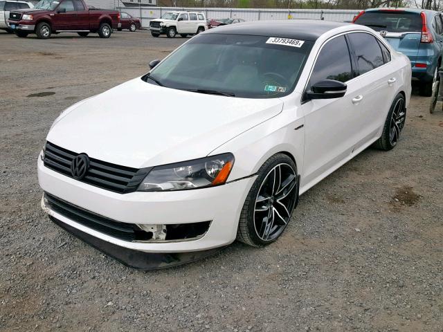 1VWBT7A3XFC079389 - 2015 VOLKSWAGEN PASSAT SE WHITE photo 2