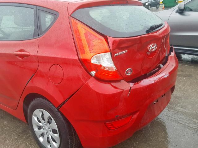 KMHCT5AEXHU316100 - 2017 HYUNDAI ACCENT SE RED photo 9