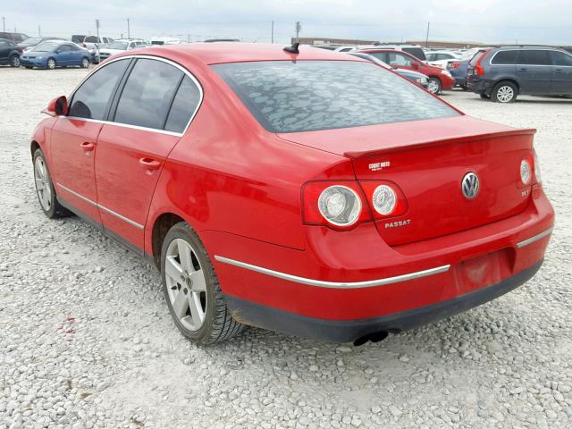 WVWAK73C88E016992 - 2008 VOLKSWAGEN PASSAT KOM RED photo 3