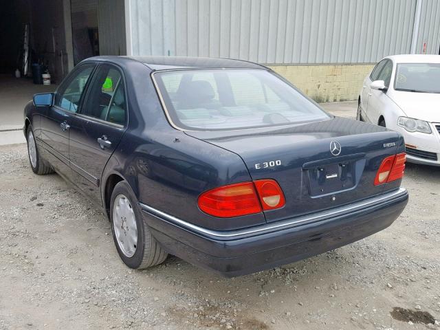 WDBJF20F2TJ022145 - 1996 MERCEDES-BENZ E 300D GRAY photo 3