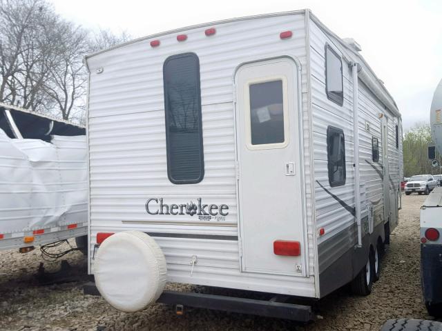 4X4FCKE296P098382 - 2006 CHER TRAVEL TRL WHITE photo 4