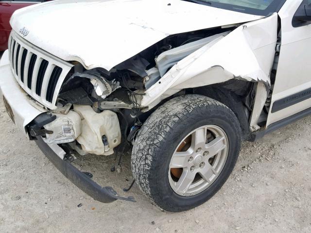 1J4GR48K06C158745 - 2006 JEEP GRAND CHER WHITE photo 9