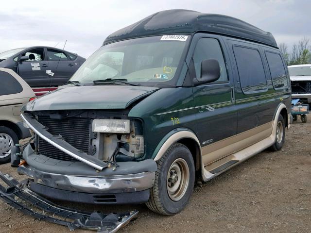 1GBFG15M011223243 - 2001 CHEVROLET EXPRESS G1 GREEN photo 2