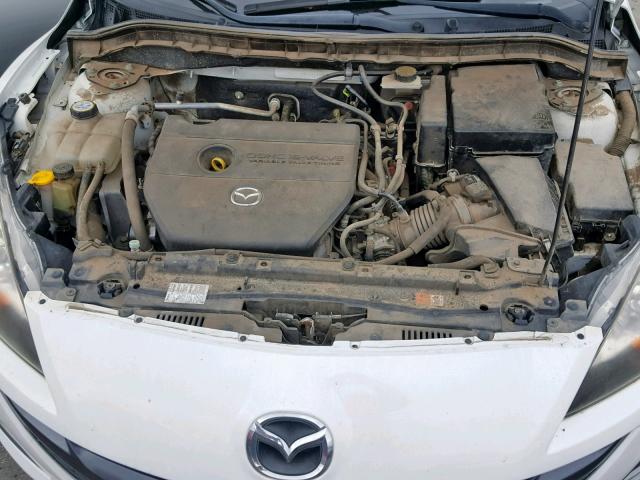 JM1BL1U69B1420468 - 2011 MAZDA 3 S WHITE photo 7