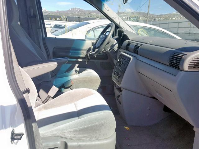 2FMZA57655BA72535 - 2005 FORD FREESTAR S WHITE photo 5