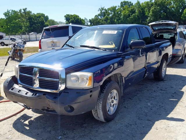 1D7HE48NX5S142482 - 2005 DODGE DAKOTA QUA BLUE photo 2