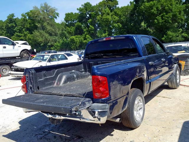 1D7HE48NX5S142482 - 2005 DODGE DAKOTA QUA BLUE photo 4