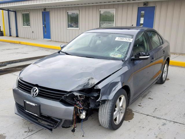 3VWLL7AJ5CM363204 - 2012 VOLKSWAGEN JETTA TDI GRAY photo 2