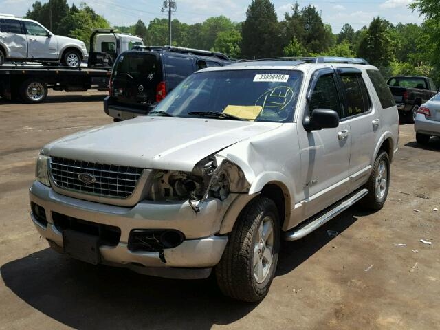 1FMZU75W15UA57319 - 2005 FORD EXPLORER L SILVER photo 2