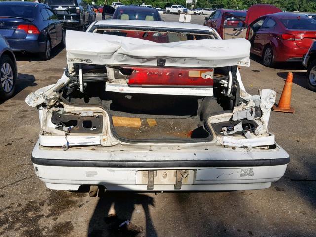 1HGED466XLA010970 - 1990 HONDA CIVIC EX WHITE photo 9