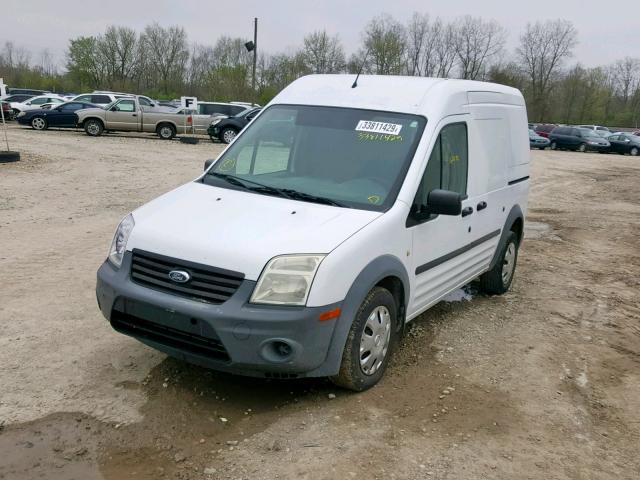 NM0LS7CN1AT009617 - 2010 FORD TRANSIT CO WHITE photo 2