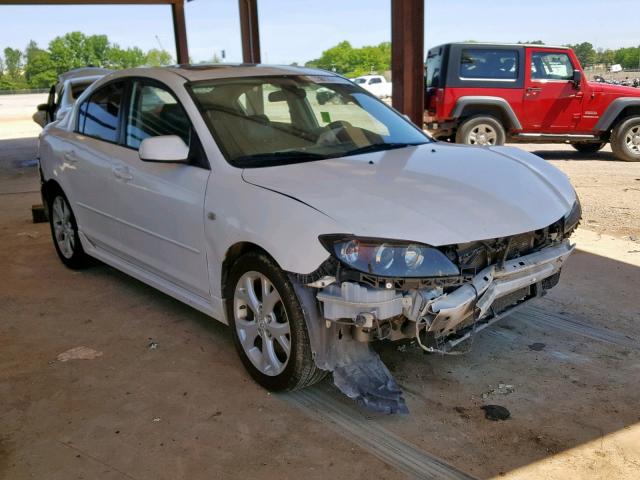 JM1BK323981868645 - 2008 MAZDA 3 S WHITE photo 1