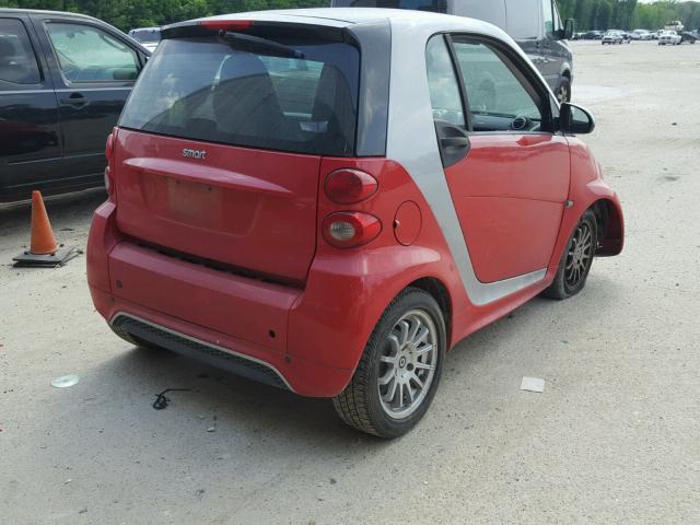 WMEEJ3BA4DK604432 - 2013 SMART FORTWO PUR RED photo 4