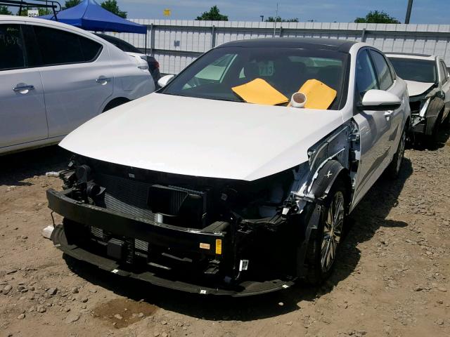 5XXGV4L21JG188418 - 2018 KIA OPTIMA SXL WHITE photo 2