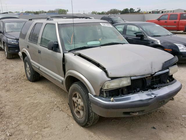 1GNDT13W2X2193093 - 1999 CHEVROLET BLAZER SILVER photo 1