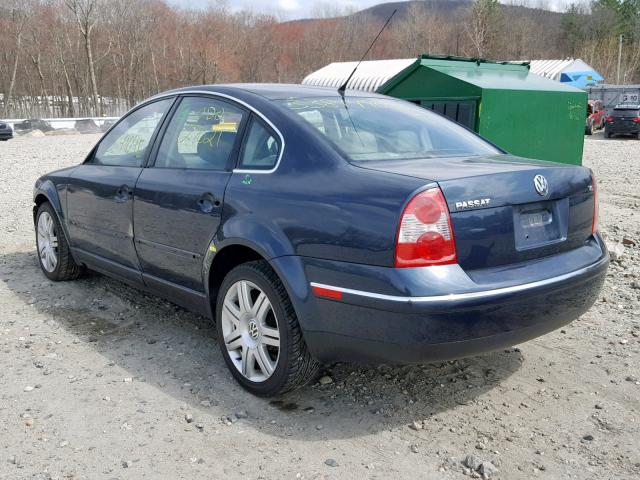 WVWRU63B35E067603 - 2005 VOLKSWAGEN PASSAT GLX BLUE photo 3