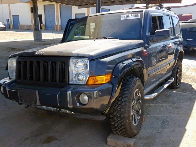 1J8HG58266C349116 - 2006 JEEP COMMANDER BLACK photo 2