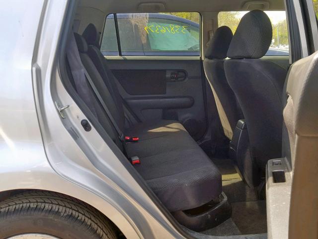 JTLZE4FE2A1115136 - 2010 TOYOTA SCION XB SILVER photo 6