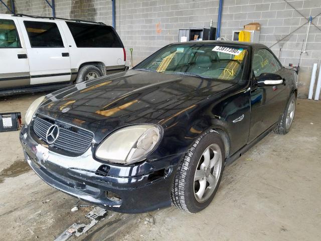 WDBKK65F51F189096 - 2001 MERCEDES-BENZ SLK 320  photo 2