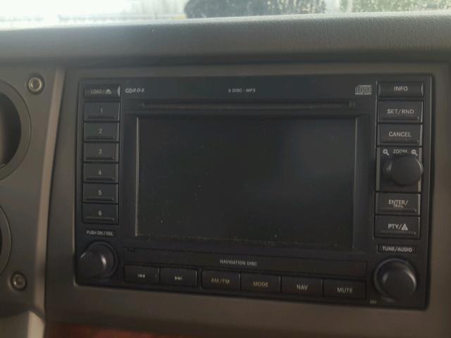 1J8HG58276C168395 - 2006 JEEP COMMANDER BEIGE photo 9