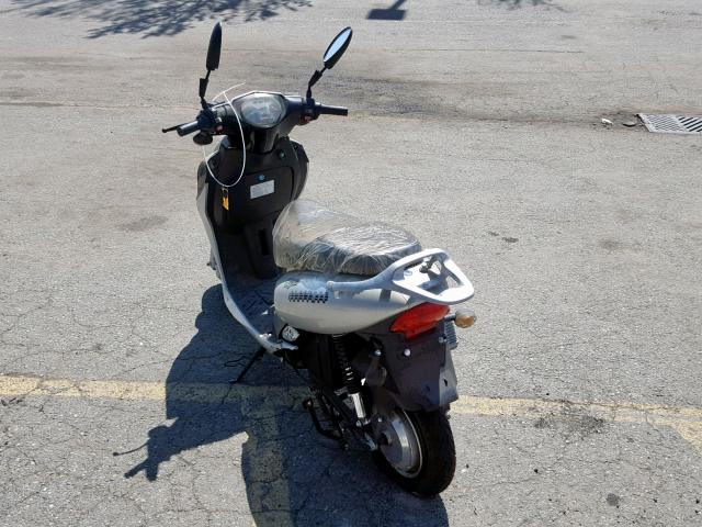 LC3MVE2019X012233 - 2009 SCOO SCOOTER SILVER photo 3