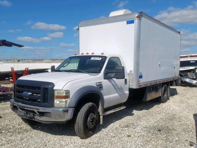 1FDAF56Y28EB13536 - 2008 FORD F550 SUPER WHITE photo 2