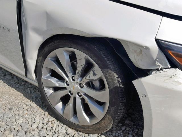 1G1ZE5SX2JF118123 - 2018 CHEVROLET MALIBU PRE WHITE photo 9
