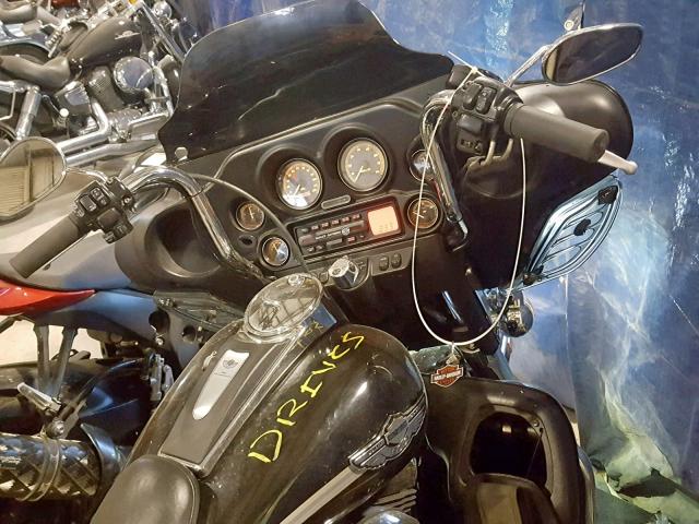 1HD1FCW153Y613739 - 2003 HARLEY-DAVIDSON FLHTCUI BLACK photo 5