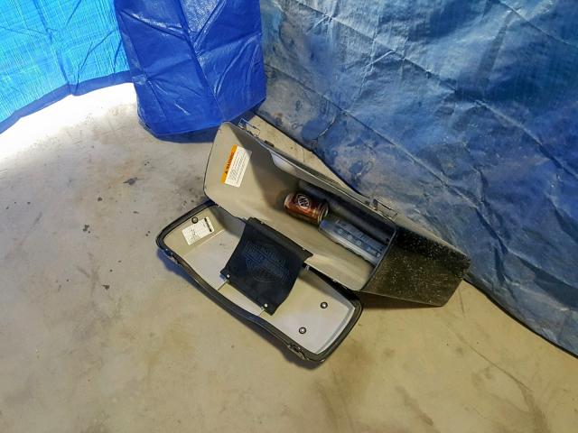 1HD1FCW153Y613739 - 2003 HARLEY-DAVIDSON FLHTCUI BLACK photo 9