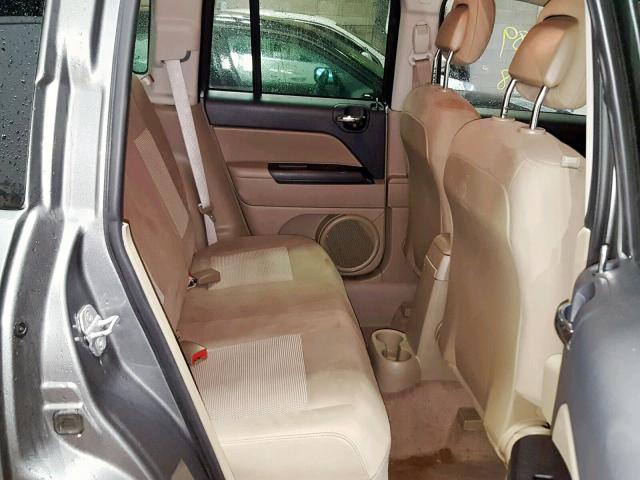 1C4NJDBBXDD113803 - 2013 JEEP COMPASS SP 灰色 照片 6