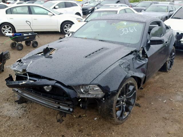 1ZVBP8CF6D5233261 - 2013 FORD MUSTANG GT BLACK photo 2