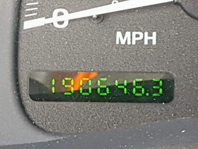 5LMFU28RX2LJ10271 - 2002 LINCOLN NAVIGATOR Beige photo 8