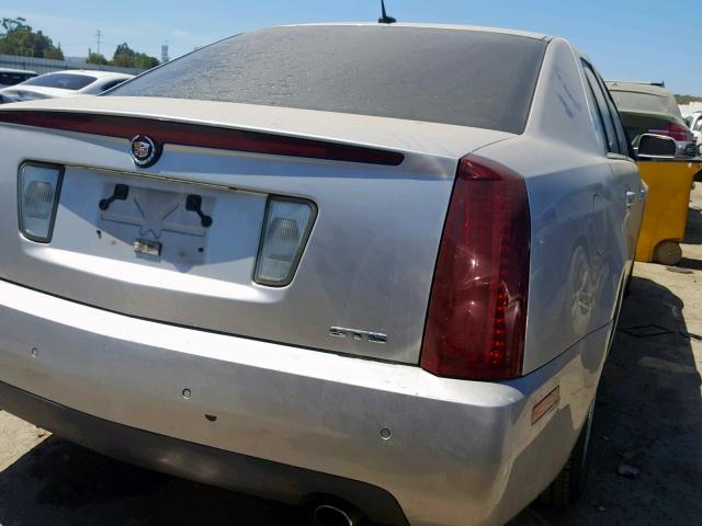 1G6DC67A360170083 - 2006 CADILLAC STS SILVER photo 4