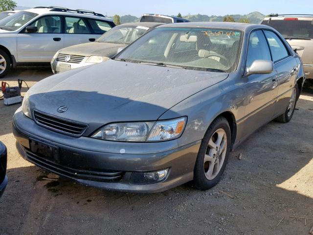 JT8BF28G5Y0281131 - 2000 LEXUS ES 300 GRAY photo 2