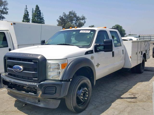 1FD0W5GT2CEA42779 - 2012 FORD F550 SUPER WHITE photo 2