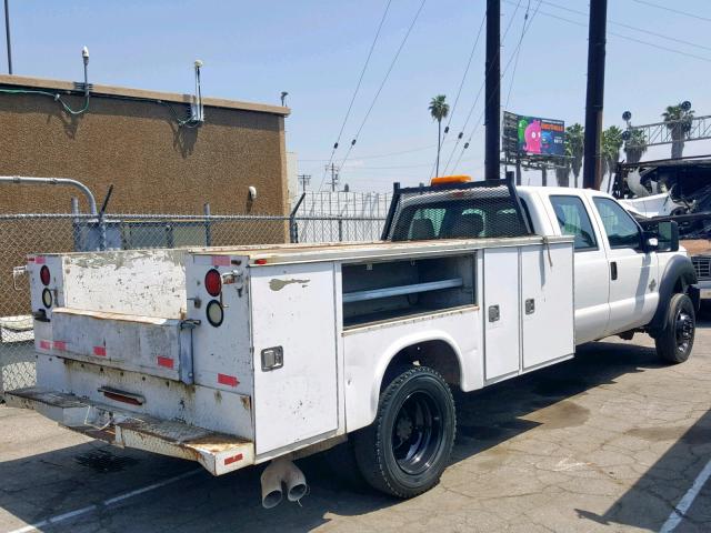 1FD0W5GT2CEA42779 - 2012 FORD F550 SUPER WHITE photo 4