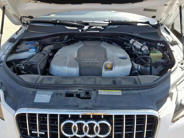 WA1LMAFE9FD032984 - 2015 AUDI Q7 TDI WHITE photo 7