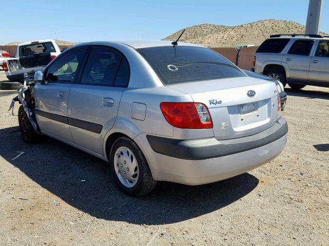 KNADE123266137329 - 2006 KIA RIO SILVER photo 3