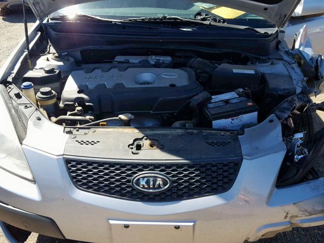 KNADE123266137329 - 2006 KIA RIO SILVER photo 7