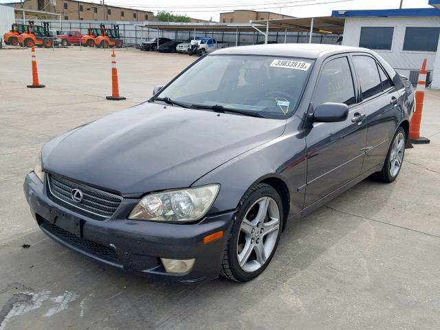 JTHBD182910025942 - 2001 LEXUS IS 300 BLACK photo 2