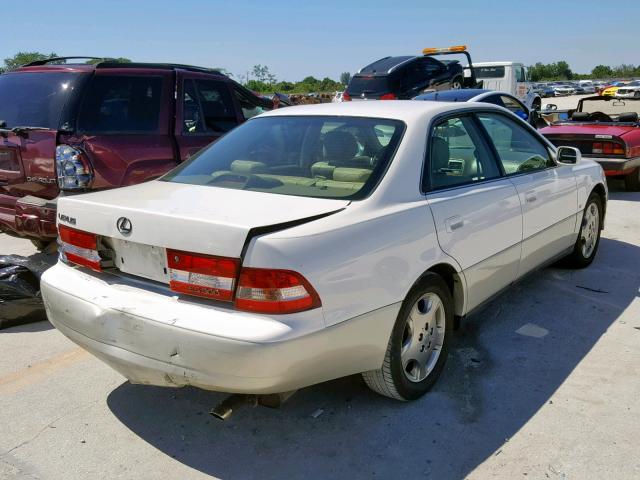 JT8BF28G210308954 - 2001 LEXUS ES 300 WHITE photo 4