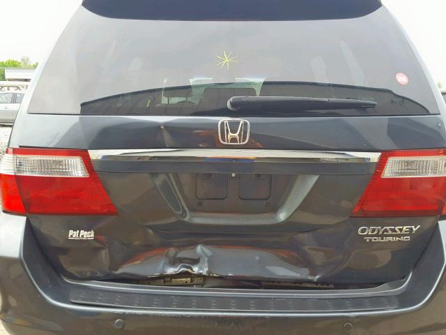 5FNRL38865B008672 - 2005 HONDA ODYSSEY TO GRAY photo 9