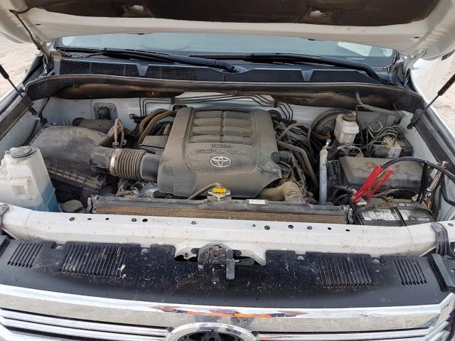 5TFDW5F18HX598676 - 2017 TOYOTA TUNDRA CREWMAX SR5  photo 7