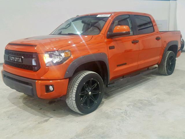 5TFDY5F11FX468584 - 2015 TOYOTA TUNDRA CRE ORANGE photo 2