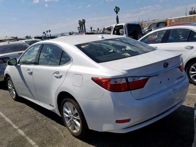 JTHBW1GG0E2050410 - 2014 LEXUS ES 300H WHITE photo 3