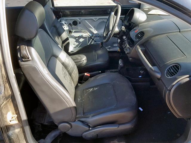 3VWPW31C28M522013 - 2008 VOLKSWAGEN NEW BEETLE შავი ფოტო 5