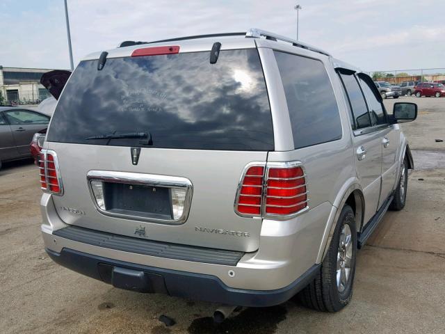 5LMFU28595LJ12496 - 2005 LINCOLN NAVIGATOR Argent photo 4